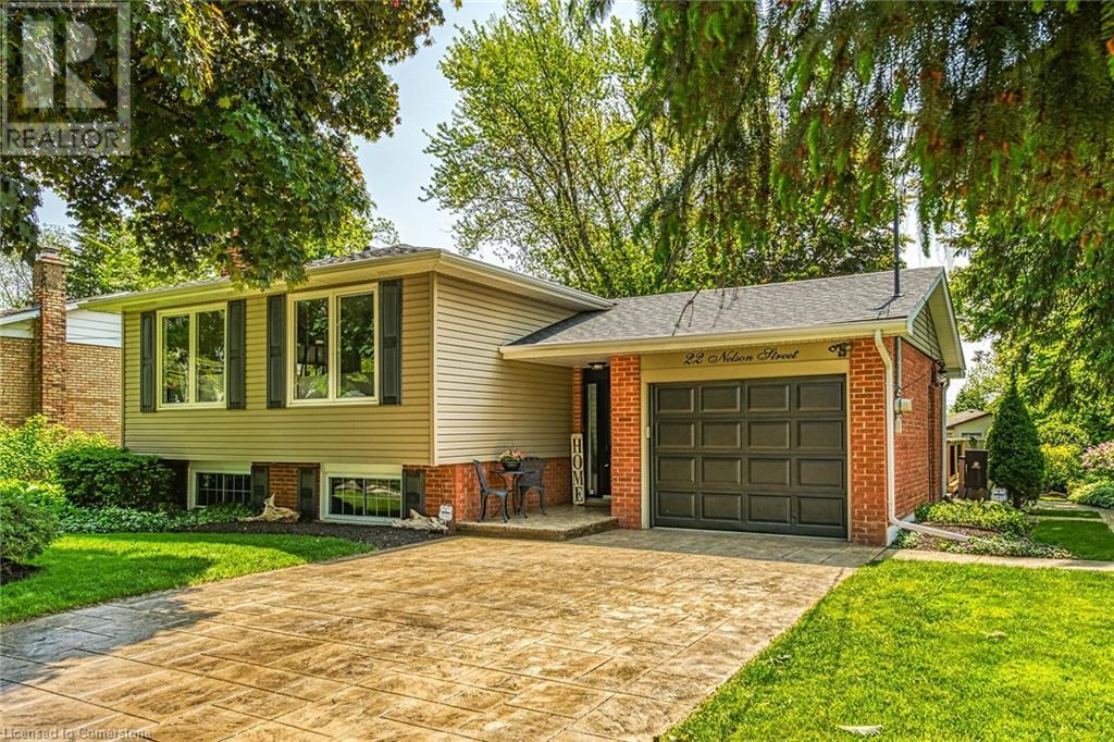 22 NELSON Street, Waterdown, Ontario
