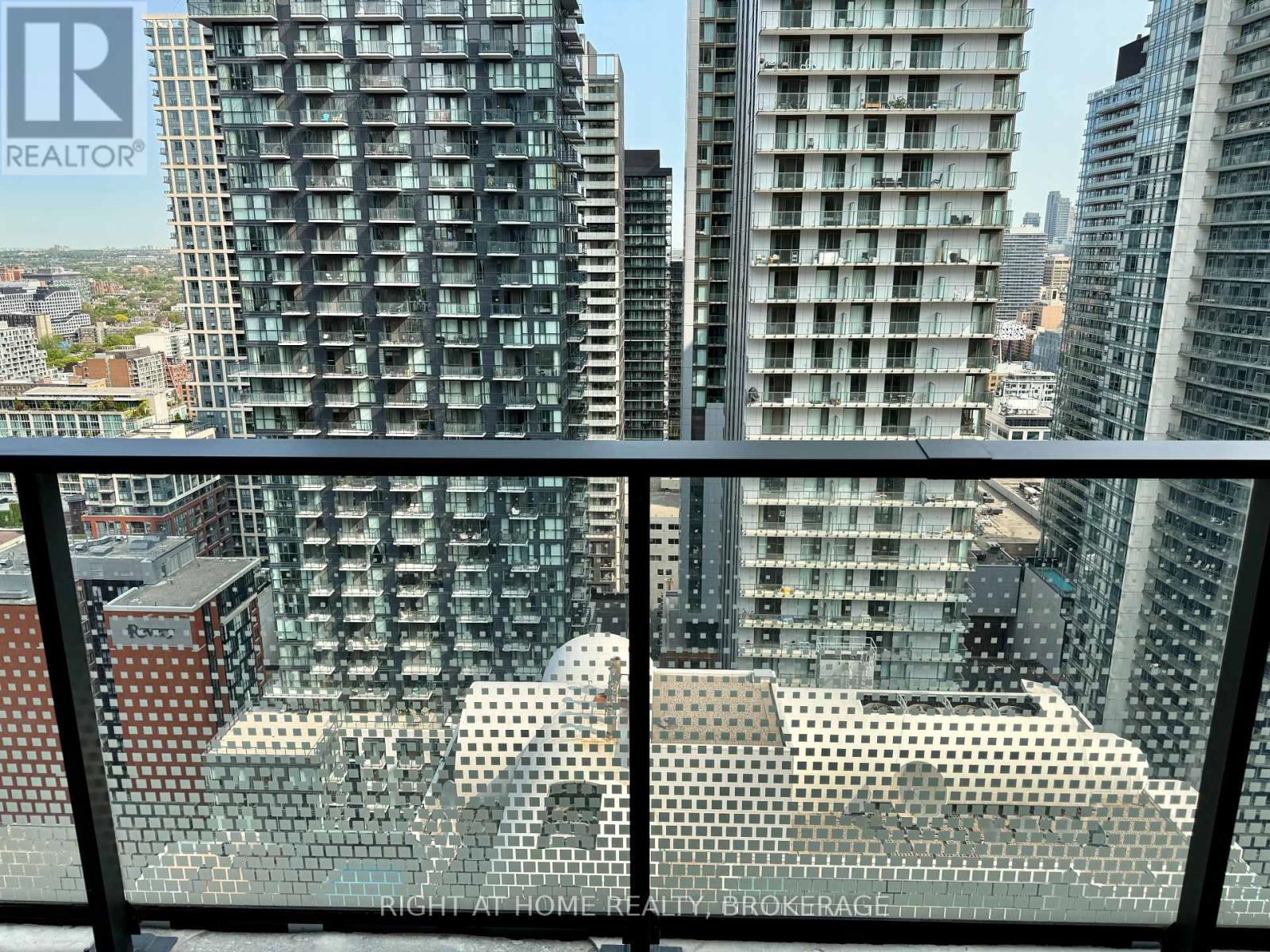 3706 - 125 Blue Jays Way, Toronto, Ontario  M5V 0N5 - Photo 12 - C12205290