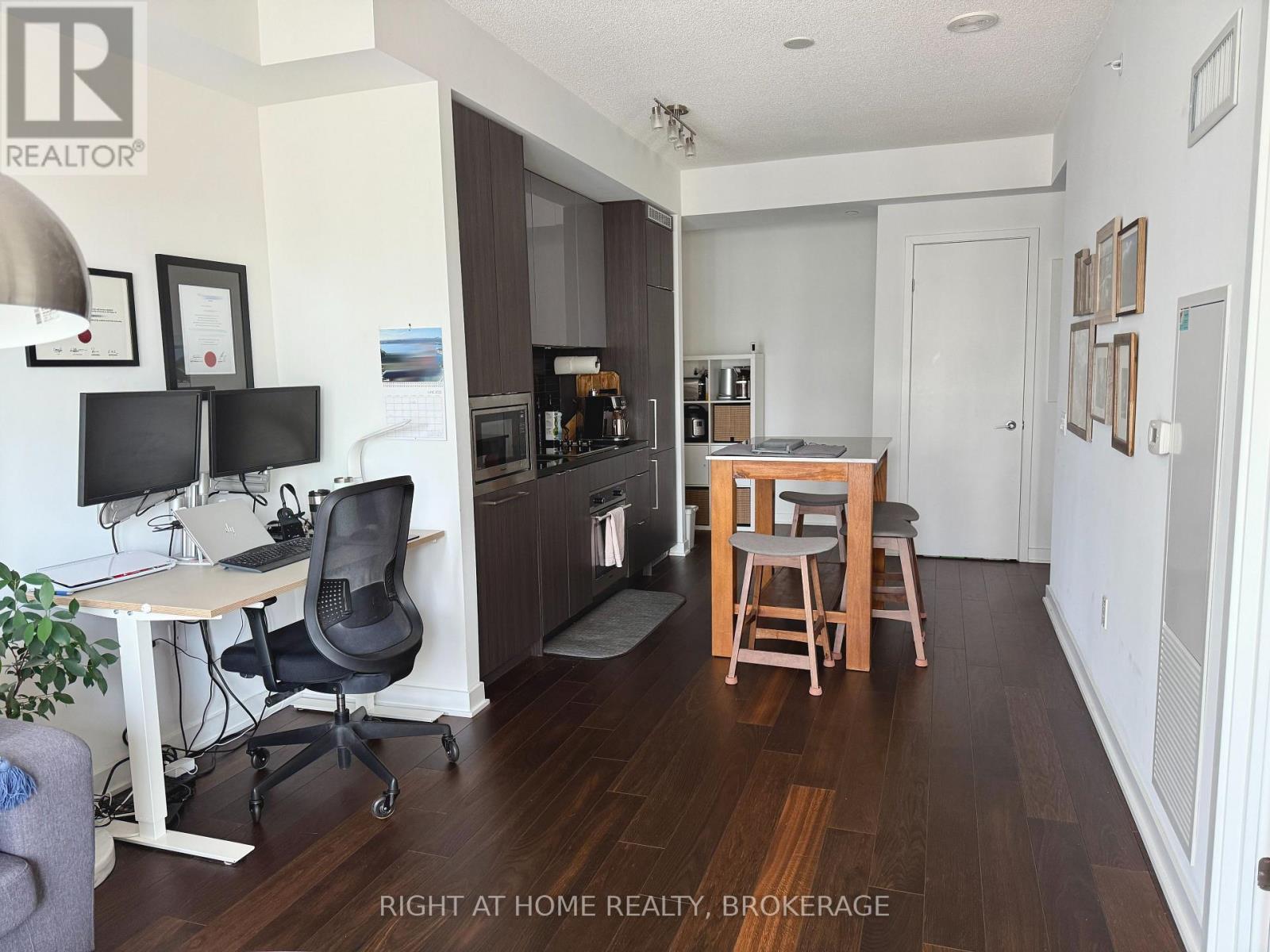 3706 - 125 Blue Jays Way, Toronto, Ontario  M5V 0N5 - Photo 15 - C12205290