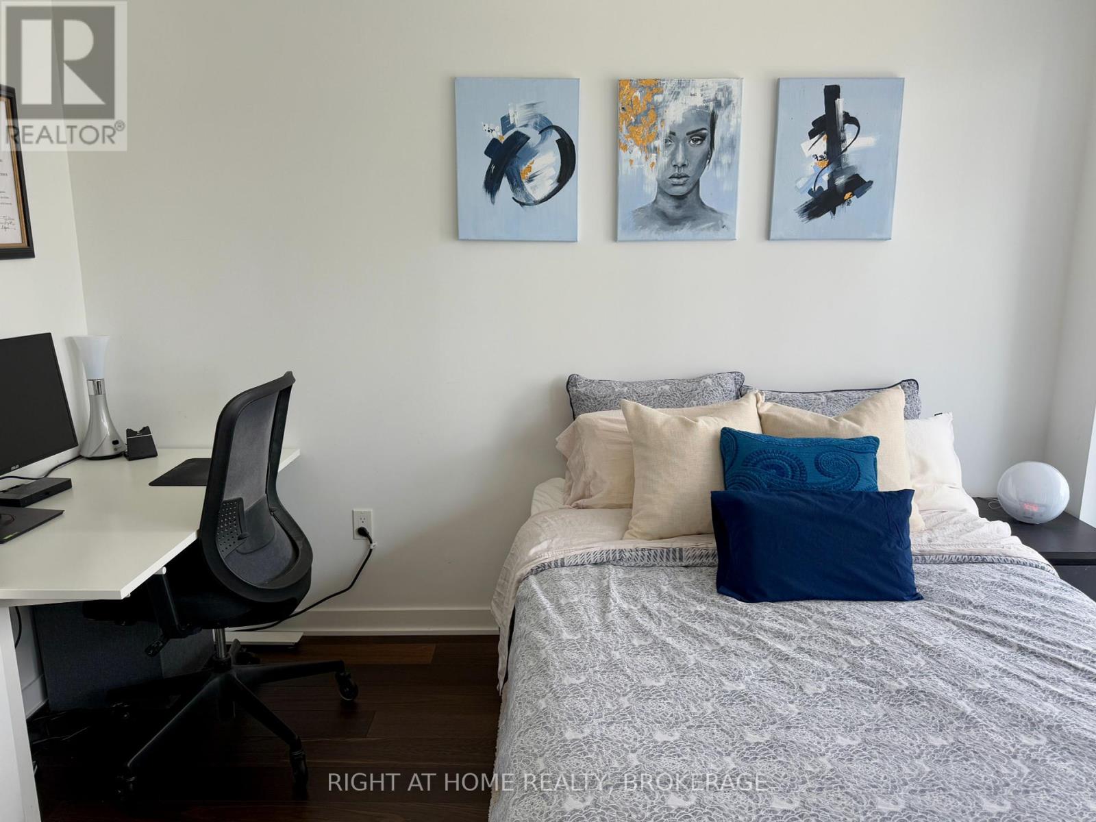 3706 - 125 Blue Jays Way, Toronto, Ontario  M5V 0N5 - Photo 22 - C12205290
