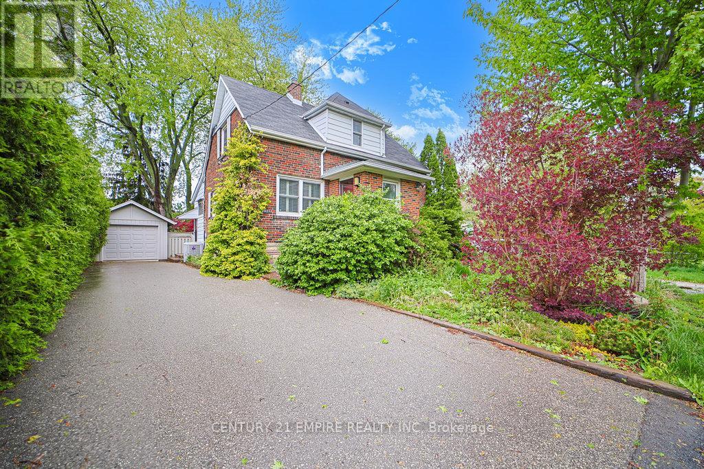 292 Horsham Avenue, Toronto, Ontario  M2R 1G4 - Photo 2 - C12184716