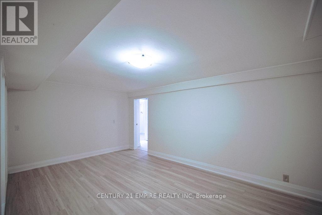 292 Horsham Avenue, Toronto, Ontario  M2R 1G4 - Photo 30 - C12186715