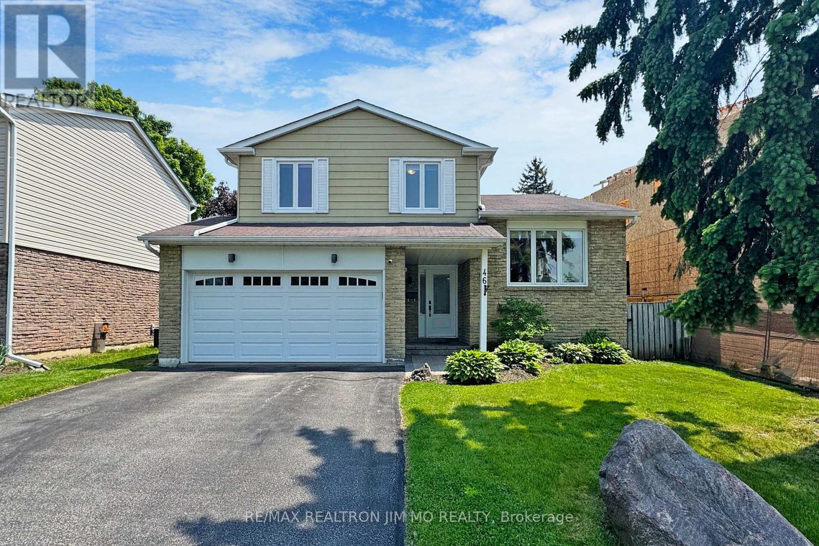 46 EASTMAN CRESCENT, Newmarket, Ontario