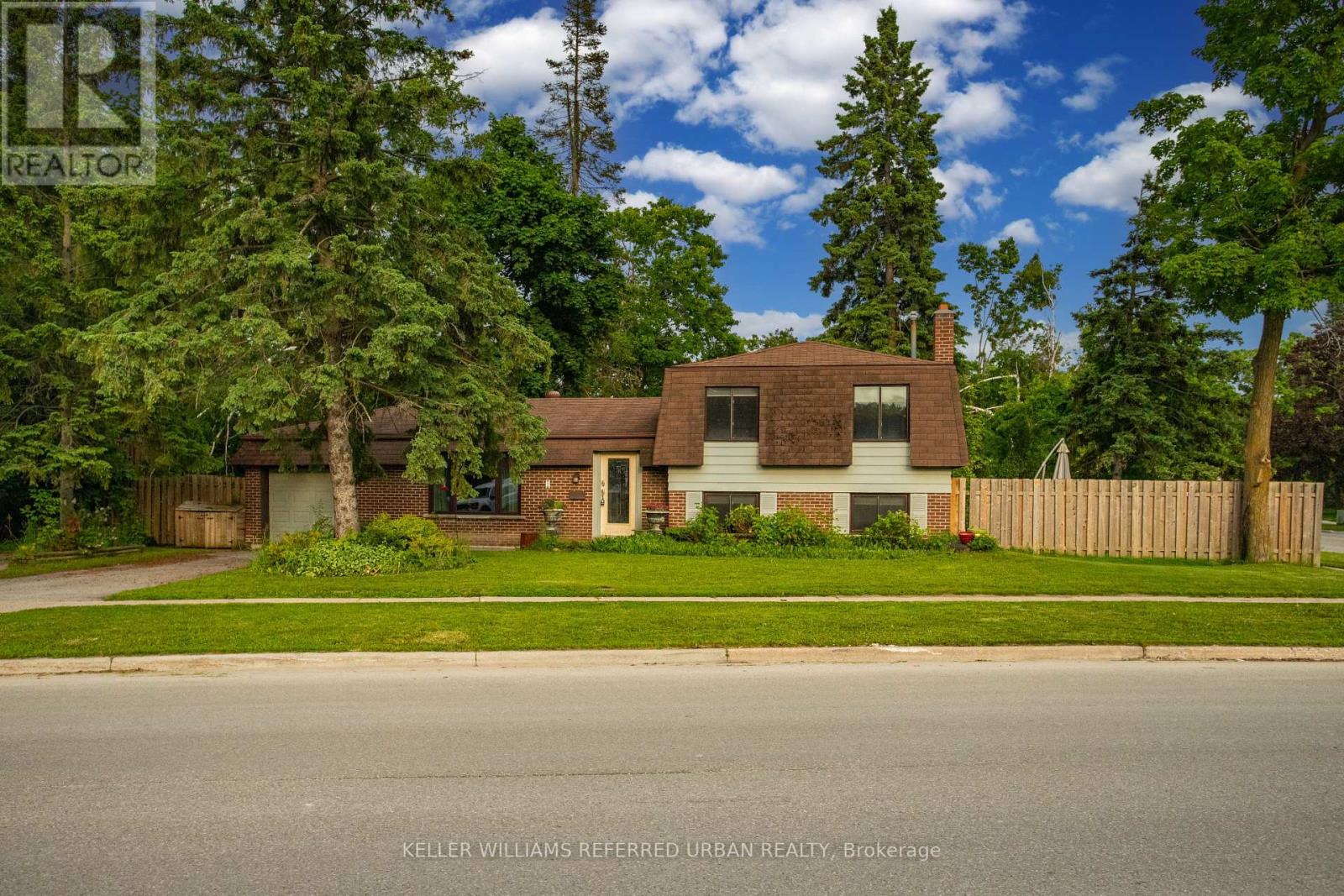 1 BIRCHWOOD DRIVE, Barrie, Ontario