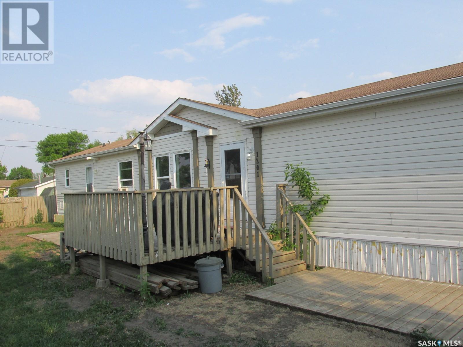 1201 3rd STREET W, Nipawin, Saskatchewan