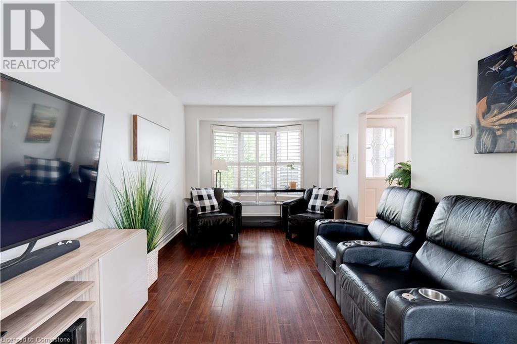 2408 Paula Court, Burlington, Ontario  L7P 4M1 - Photo 4 - 40728545