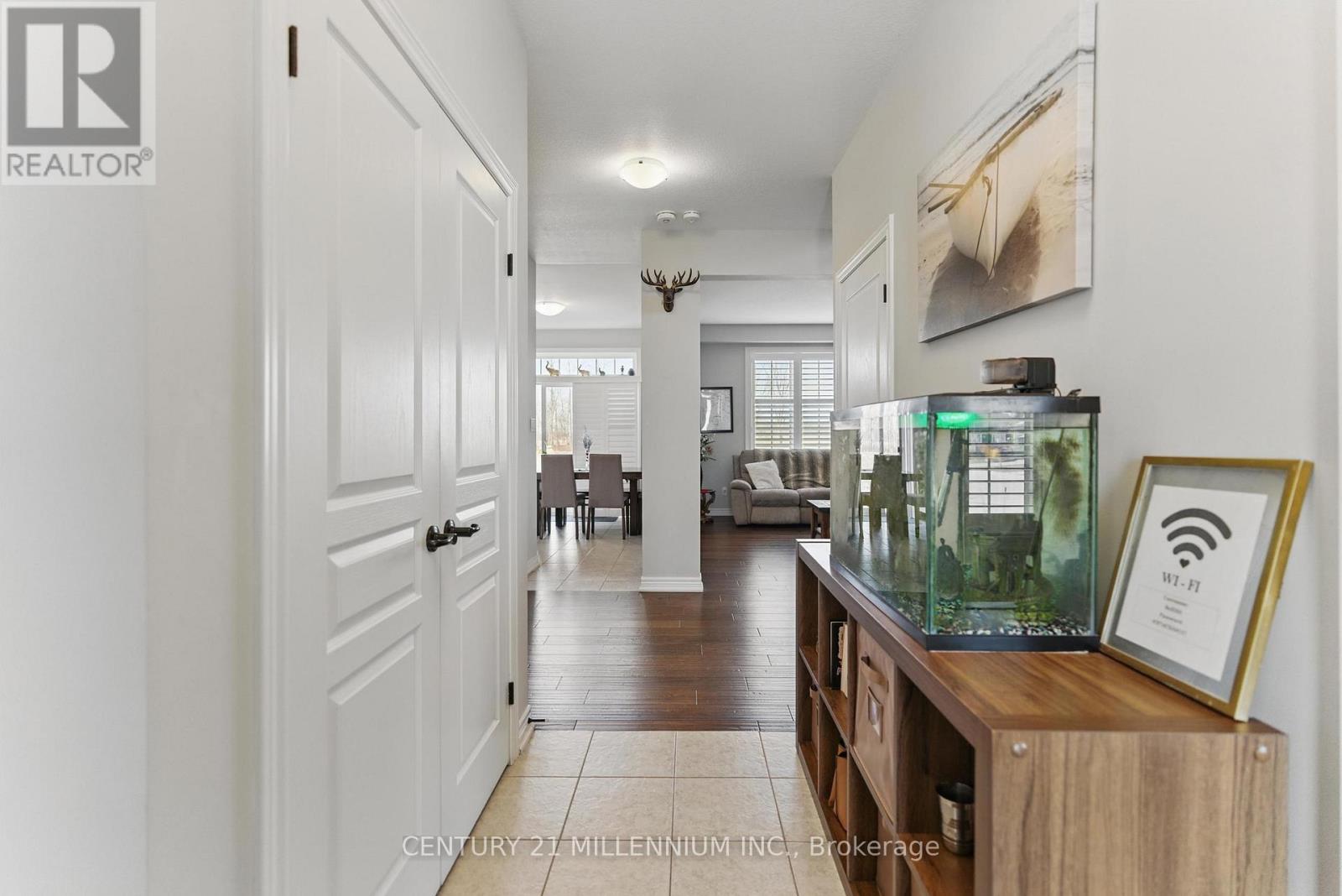 10 Harvest Gate, West Lincoln, Ontario  L0R 2A0 - Photo 5 - X12153735