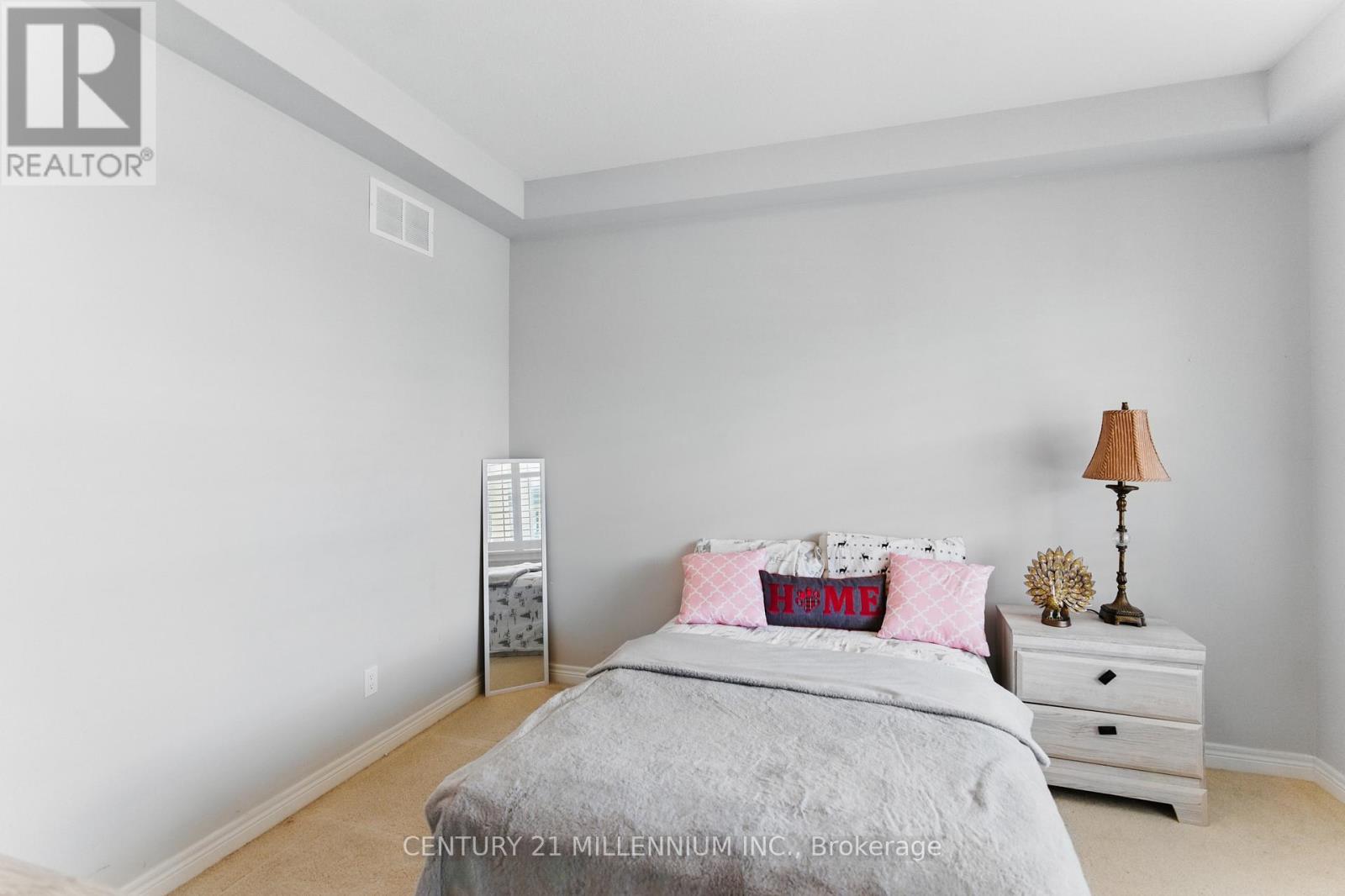 10 Harvest Gate, West Lincoln, Ontario  L0R 2A0 - Photo 6 - X12153735