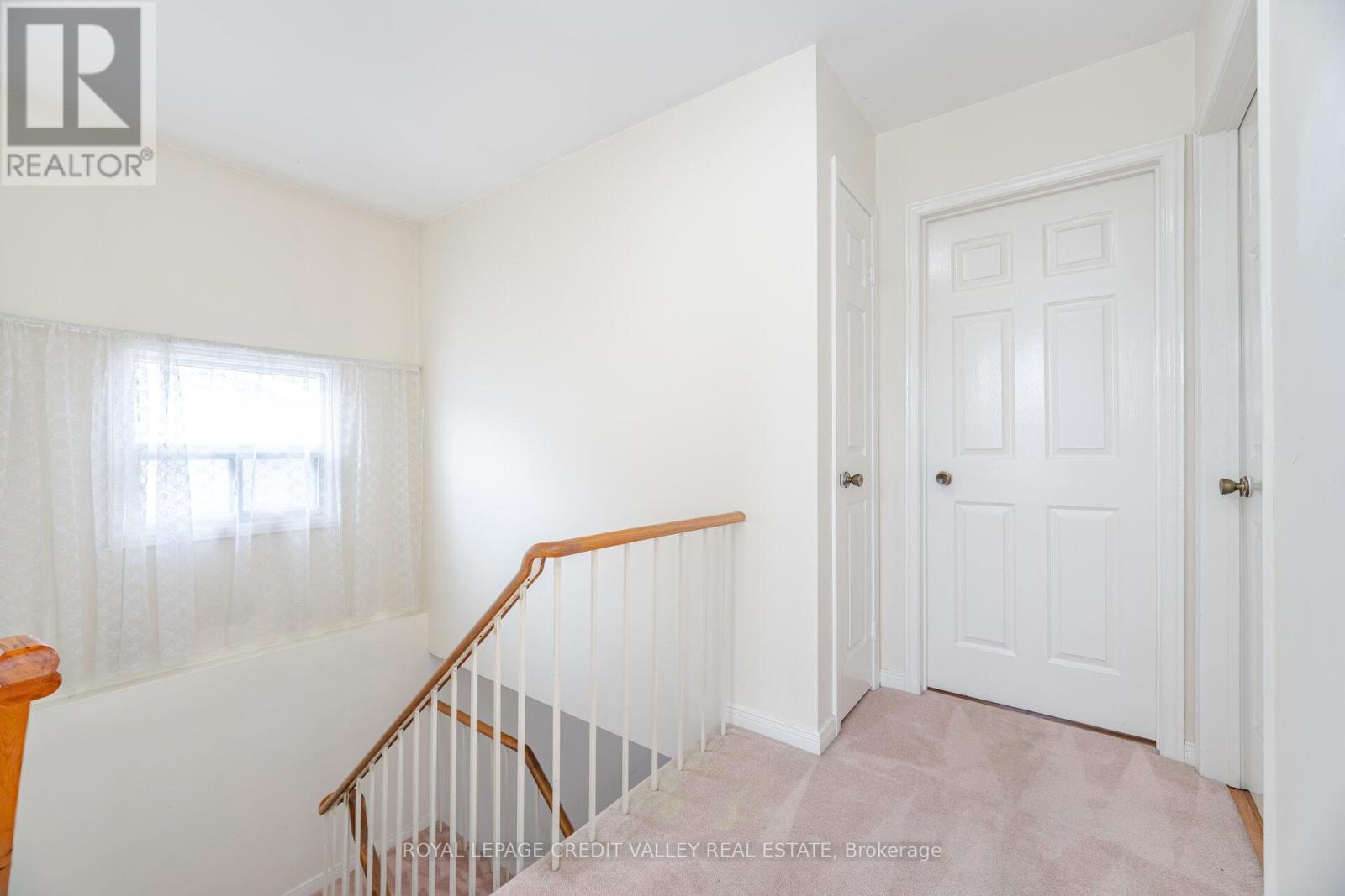 44 Courtleigh Square, Brampton, Ontario  L6Z 1J3 - Photo 19 - W12205305