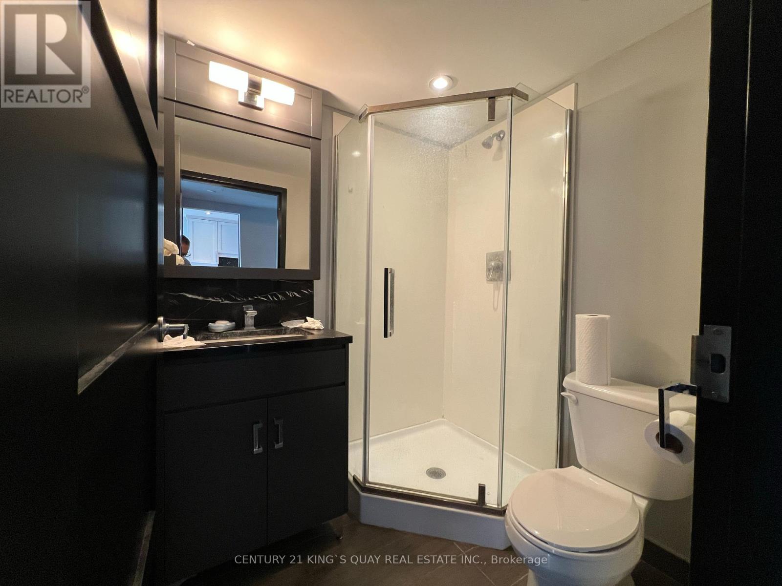 S1704 - 330 Phillip Street, Waterloo, Ontario  N2L 3W9 - Photo 6 - X12204800
