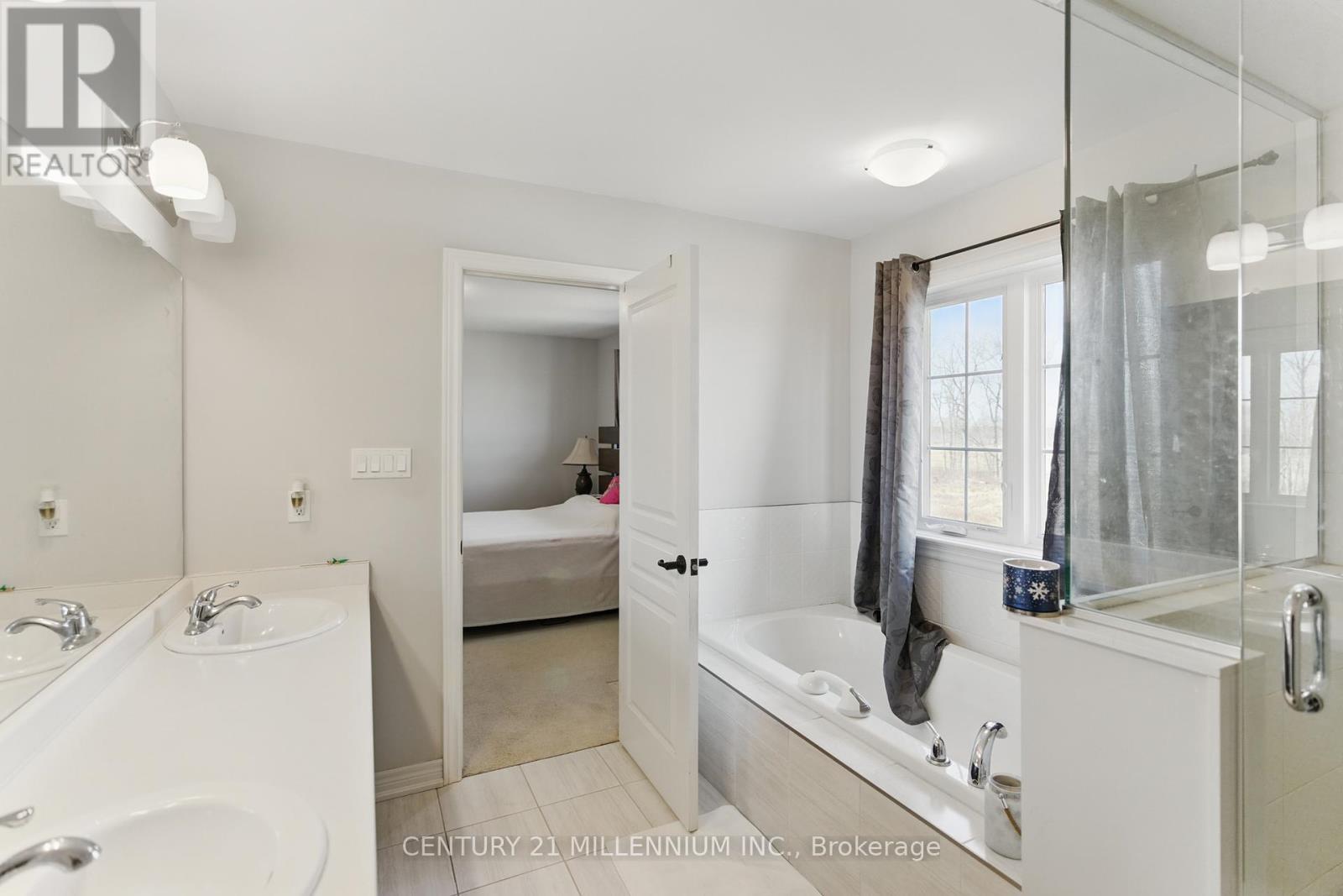 10 Harvest Gate, West Lincoln, Ontario  L0R 2A0 - Photo 29 - X12153735