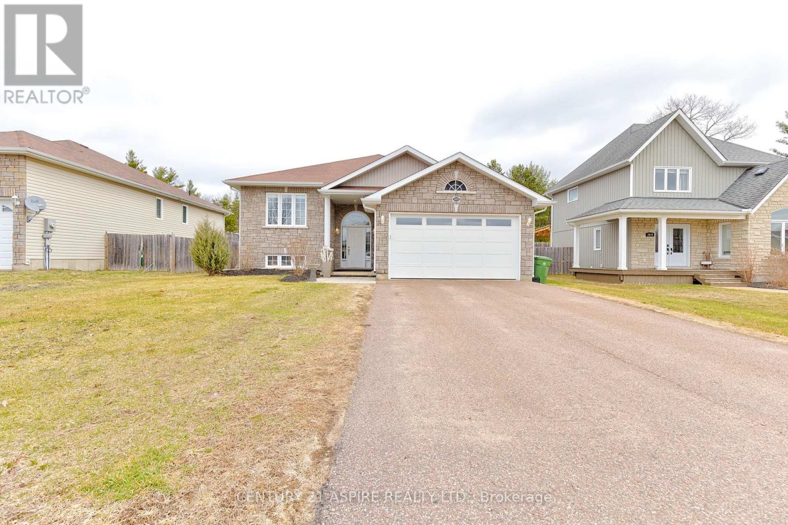 Property at 2017 SANDSTONE CRESCENT image 2