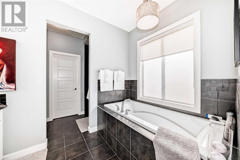 25 Fireside Landing, Cochrane, Alberta  T4C 0V9 - Photo 12 - A2210941