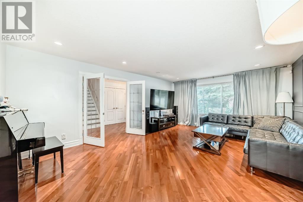 232 Valhalla Crescent Nw, Calgary, Alberta  T3A 2A1 - Photo 14 - A2212705
