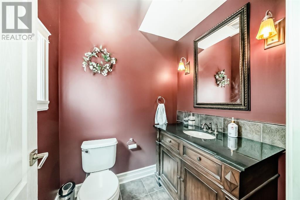 232 Valhalla Crescent Nw, Calgary, Alberta  T3A 2A1 - Photo 24 - A2212705