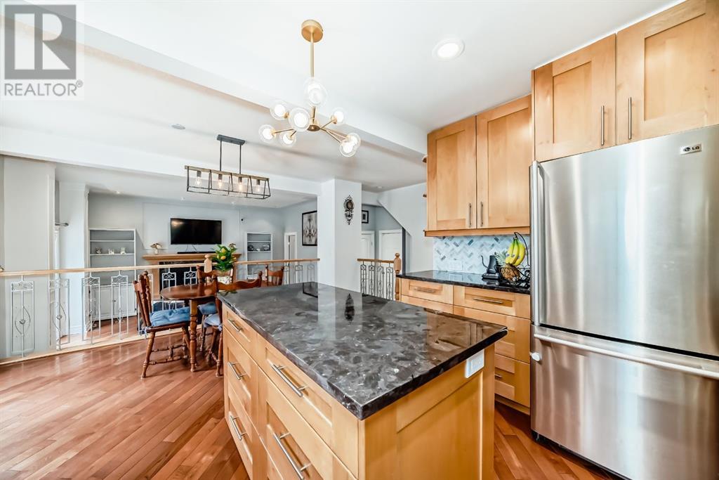 232 Valhalla Crescent Nw, Calgary, Alberta  T3A 2A1 - Photo 6 - A2212705