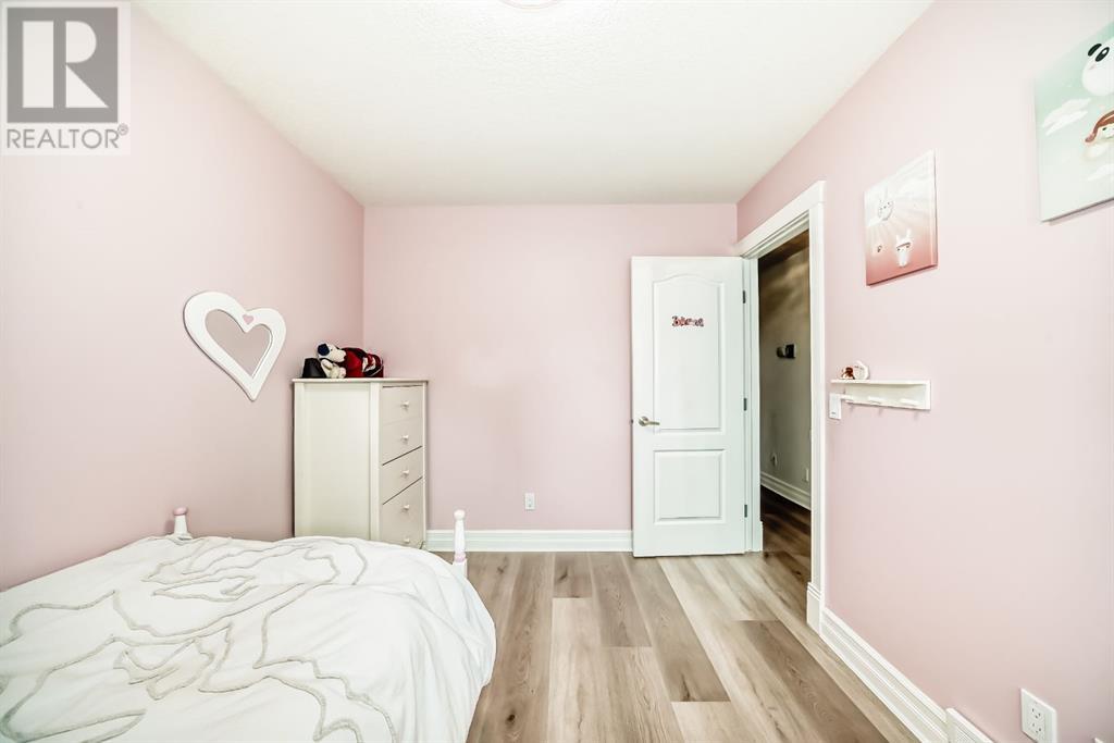 232 Valhalla Crescent Nw, Calgary, Alberta  T3A 2A1 - Photo 27 - A2212705