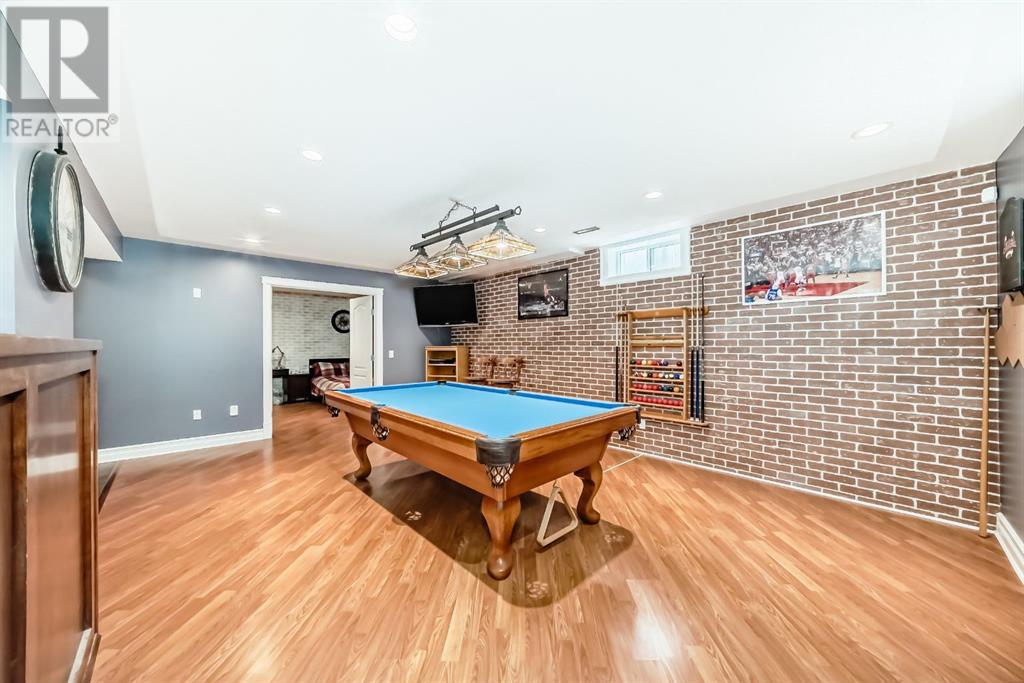 232 Valhalla Crescent Nw, Calgary, Alberta  T3A 2A1 - Photo 32 - A2212705