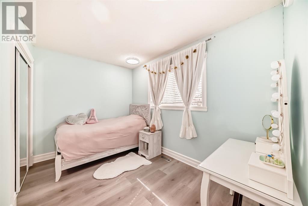 232 Valhalla Crescent Nw, Calgary, Alberta  T3A 2A1 - Photo 31 - A2212705