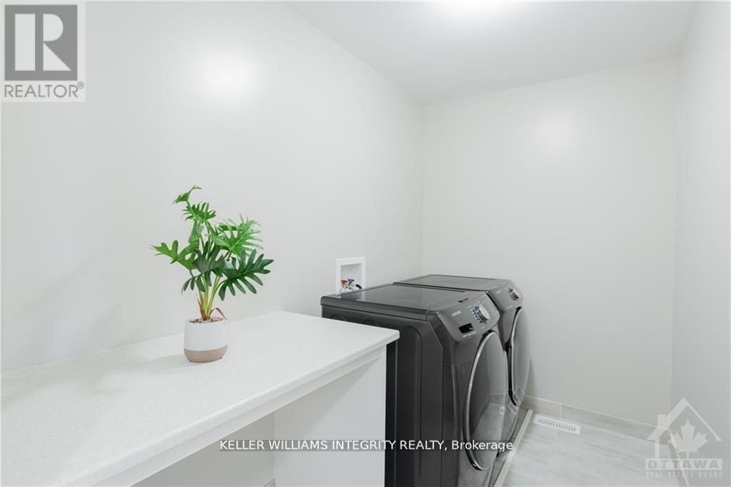 551 Triangle Street, Ottawa, Ontario  K2V 0M5 - Photo 18 - X12205316