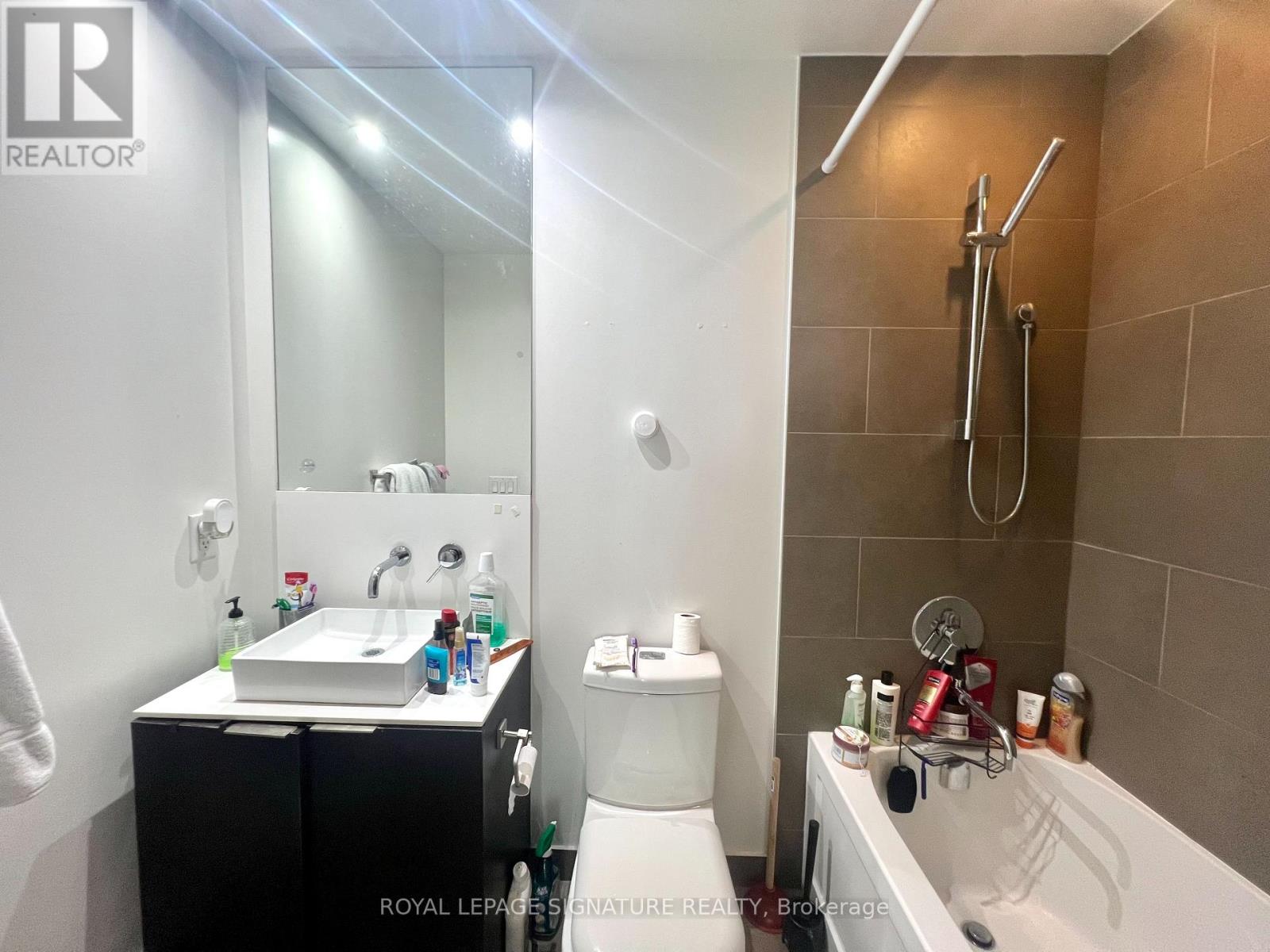 1505 - 159 Dundas Street E, Toronto, Ontario  M5B 0A9 - Photo 16 - C12205330