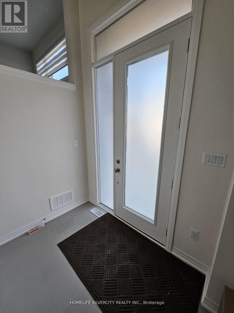 2752 Peter Matthews Drive, Pickering, Ontario  L1X 2R2 - Photo 4 - E12205326