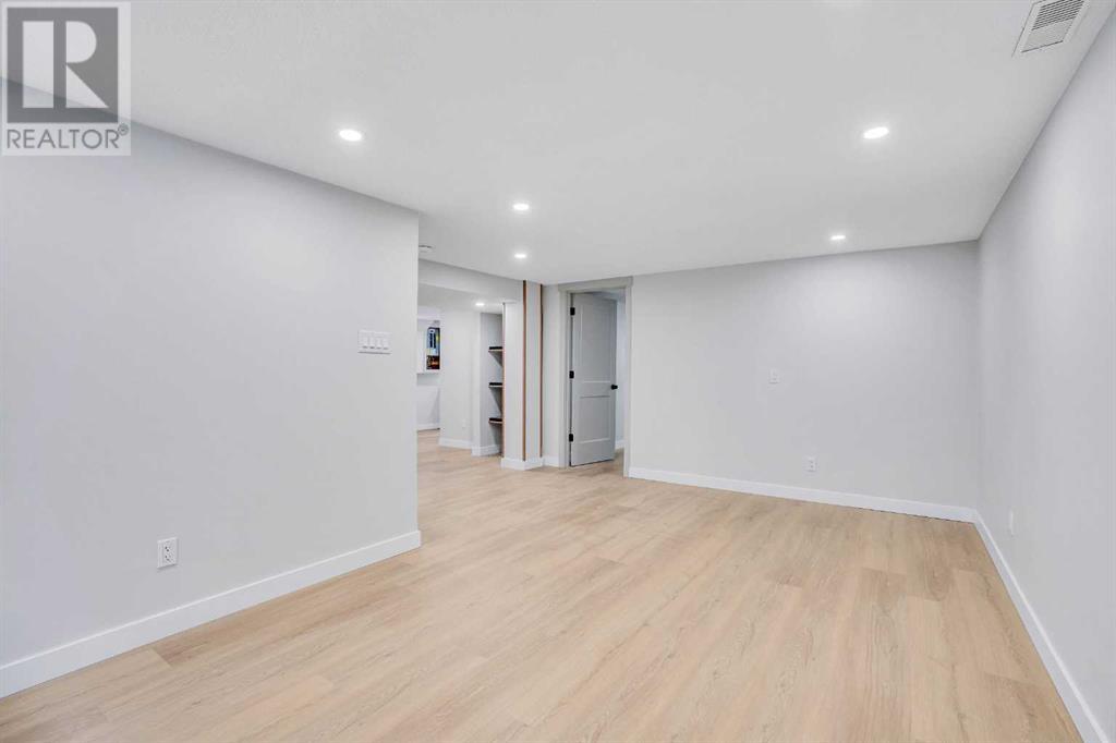 146 Springwood Drive Sw, Calgary, Alberta  T2W 0K5 - Photo 39 - A2222654