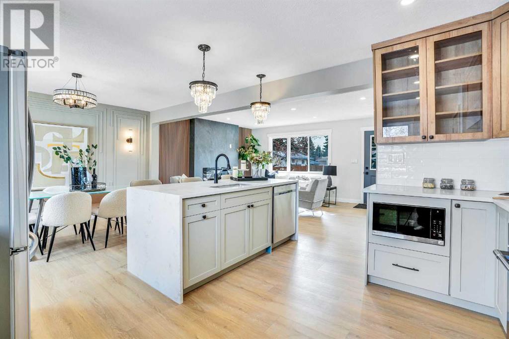 146 Springwood Drive Sw, Calgary, Alberta  T2W 0K5 - Photo 15 - A2222654