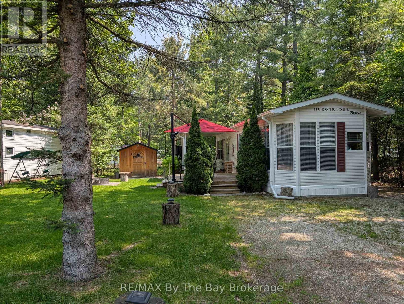 G4 - 85 Theme Park Drive, Wasaga Beach, Ontario  L9Z 1X7 - Photo 48 - S12033686