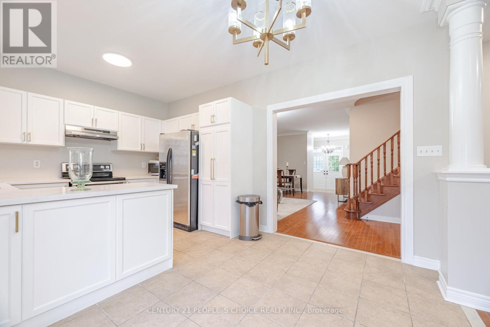 19 Frobischer Drive, Brampton (Sandringham-Wellington), Ontario  L6R 0L4 - Photo 13 - W12205339