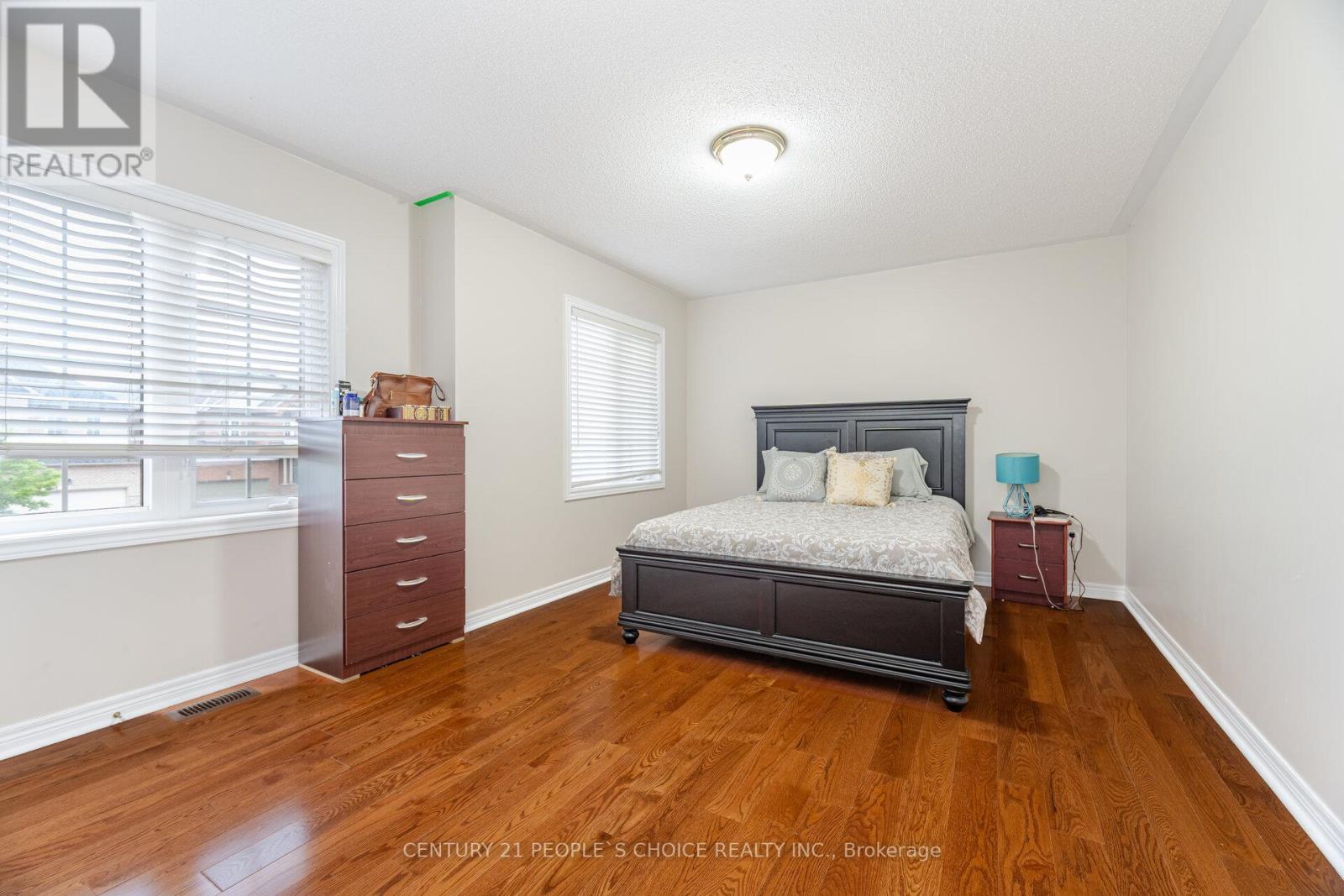 19 Frobischer Drive, Brampton (Sandringham-Wellington), Ontario  L6R 0L4 - Photo 34 - W12205339