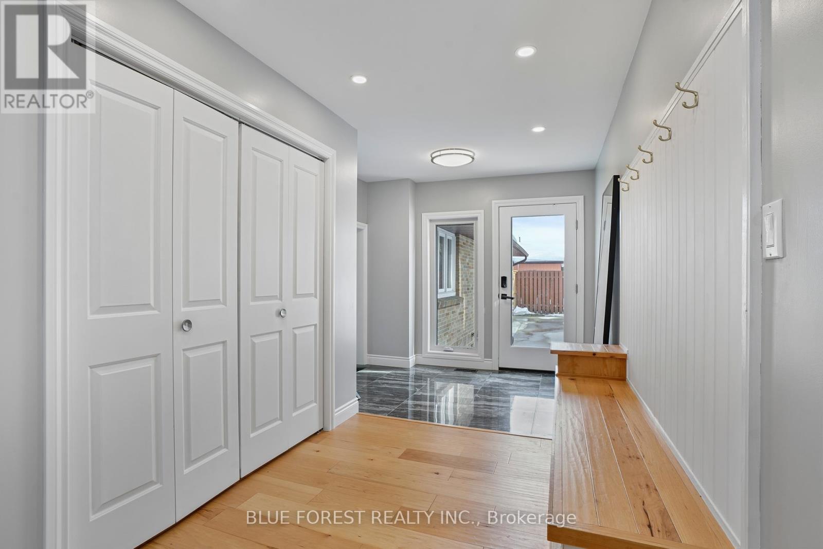 574 Oakridge Drive, London North (North P), Ontario  N6H 3G2 - Photo 16 - X11989405