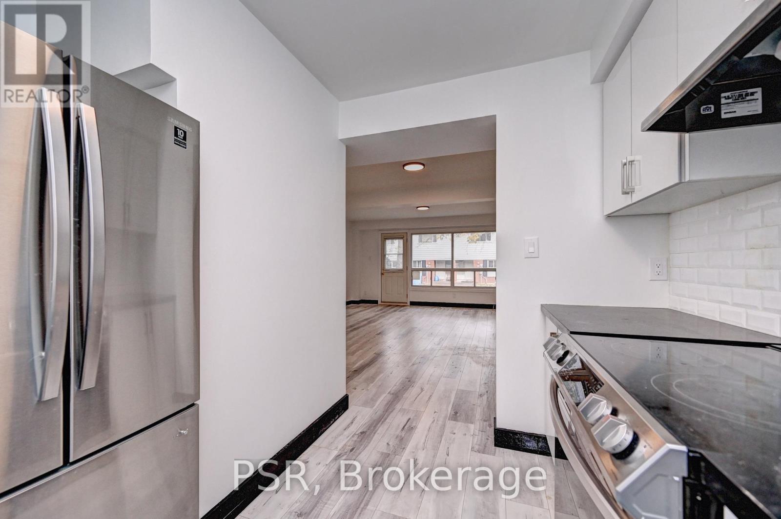 E - 532 Sunnydale Place, Waterloo, Ontario  N2L 4T1 - Photo 10 - X12205312
