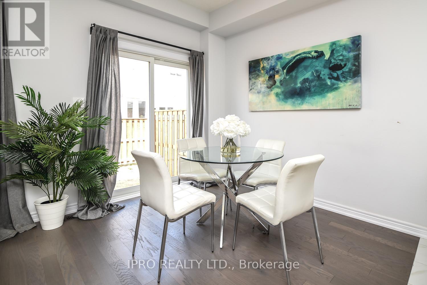 11 Mockingbird Lane E, Hamilton, Ontario  L8E 0K7 - Photo 10 - X12205318