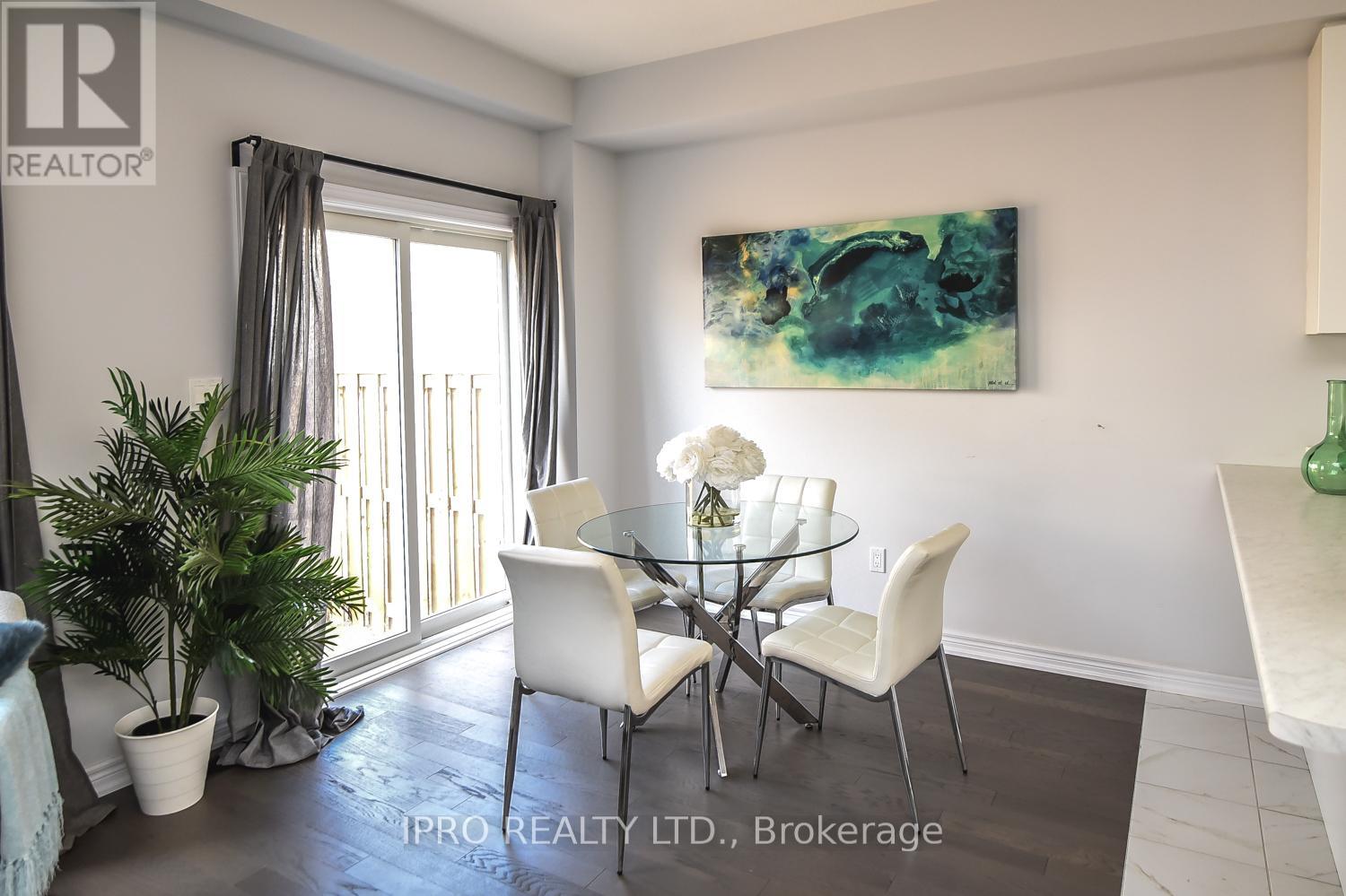 11 Mockingbird Lane E, Hamilton (Winona), Ontario  L8E 0K7 - Photo 11 - X12205318