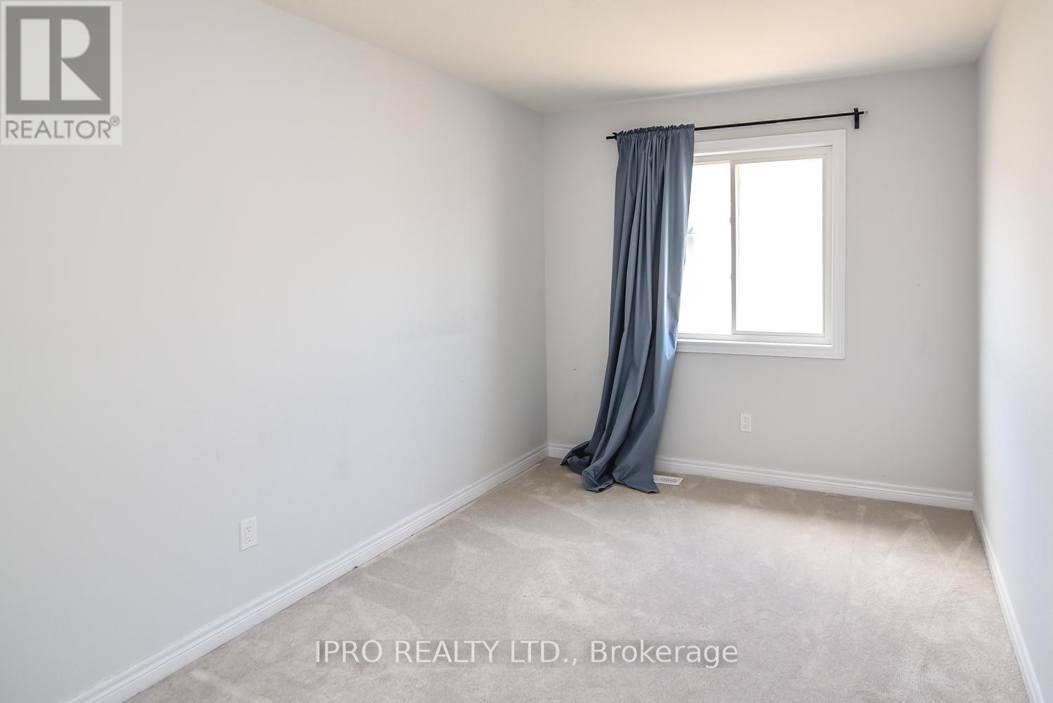 11 Mockingbird Lane E, Hamilton, Ontario  L8E 0K7 - Photo 21 - X12205318