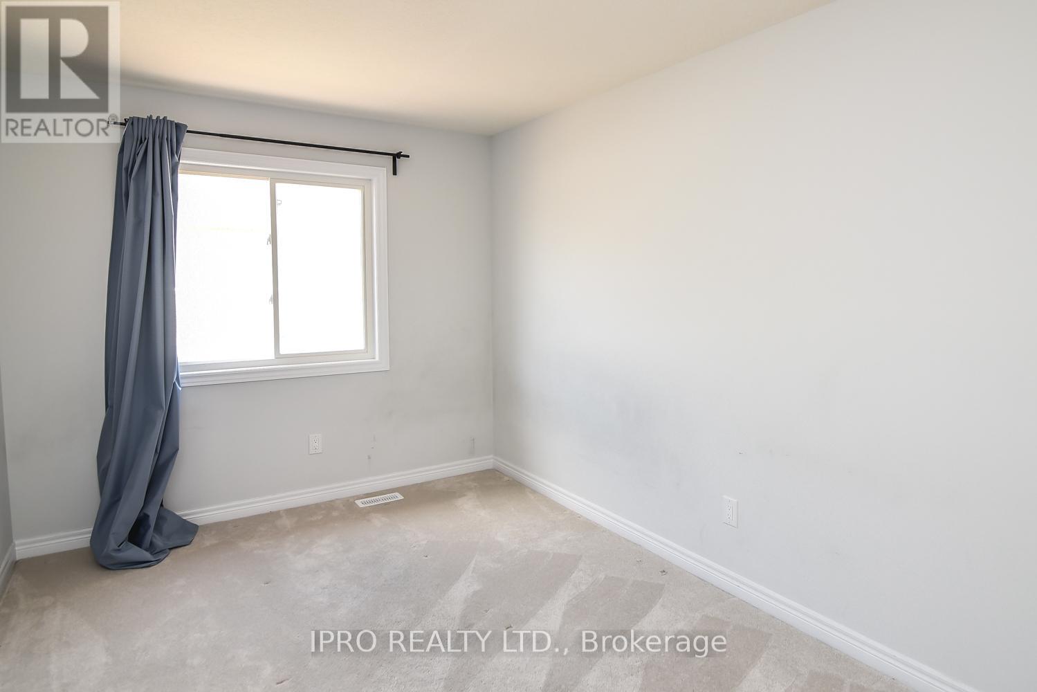 11 Mockingbird Lane E, Hamilton, Ontario  L8E 0K7 - Photo 23 - X12205318