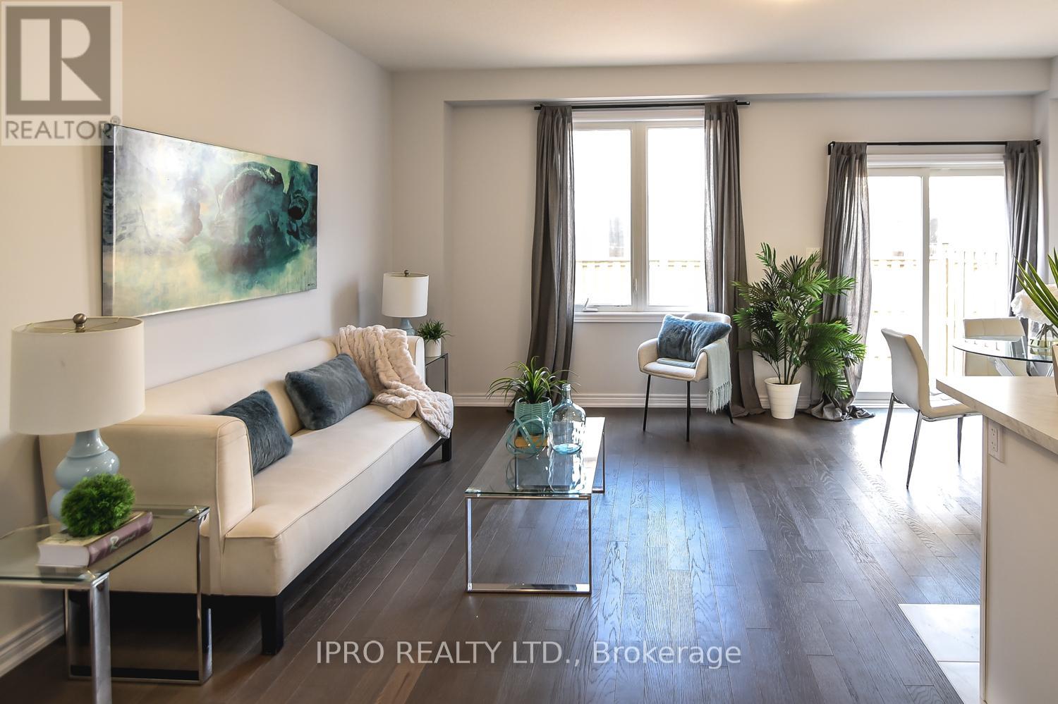 11 Mockingbird Lane E, Hamilton, Ontario  L8E 0K7 - Photo 6 - X12205318