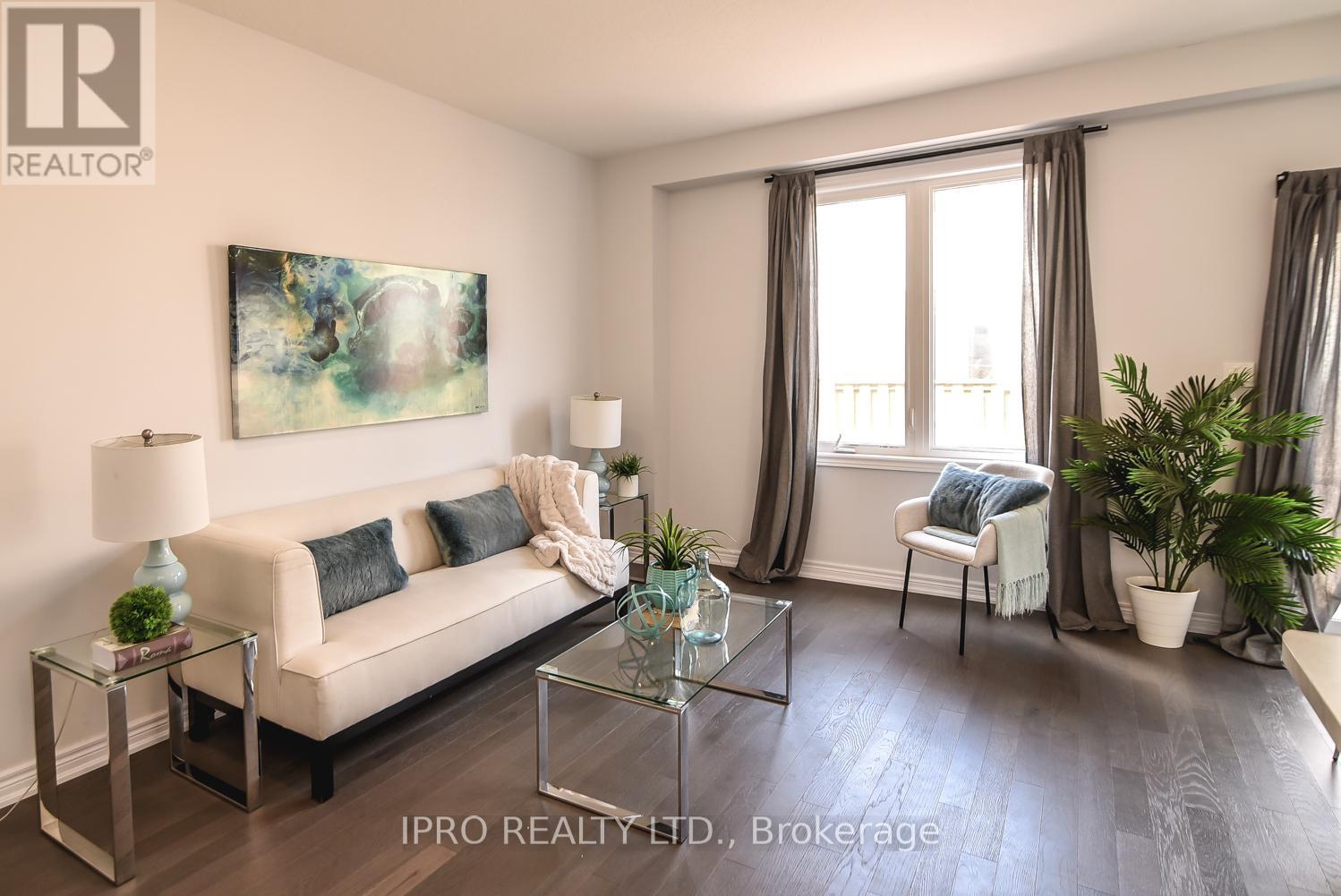 11 Mockingbird Lane E, Hamilton, Ontario  L8E 0K7 - Photo 7 - X12205318