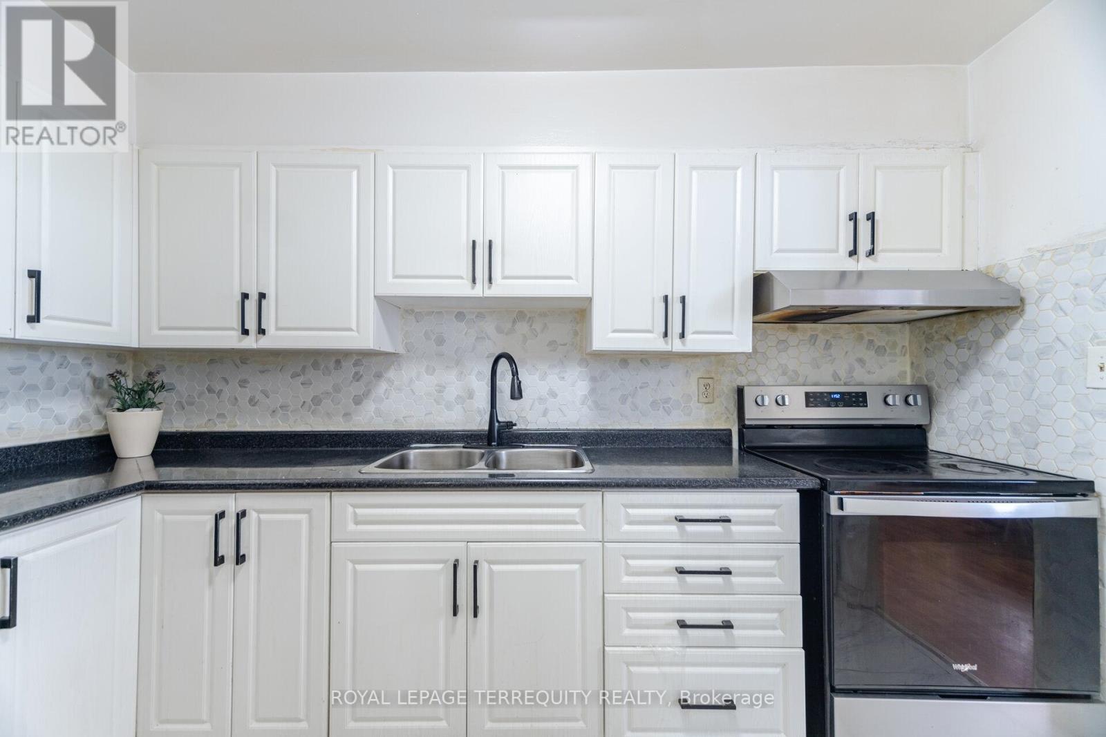 904 - 5 Shady Golfway, Toronto, Ontario  M3C 3A5 - Photo 8 - C12184830