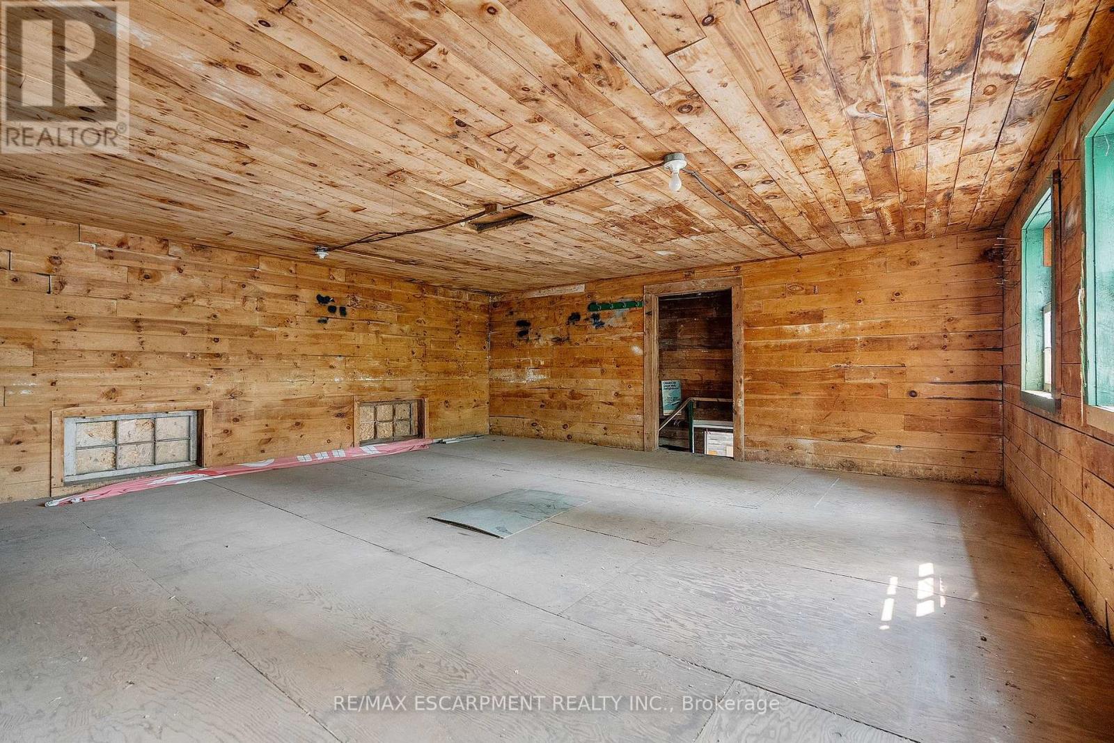 195 Muskoka Road, Gravenhurst, Ontario  P1P 1X2 - Photo 37 - X12204009