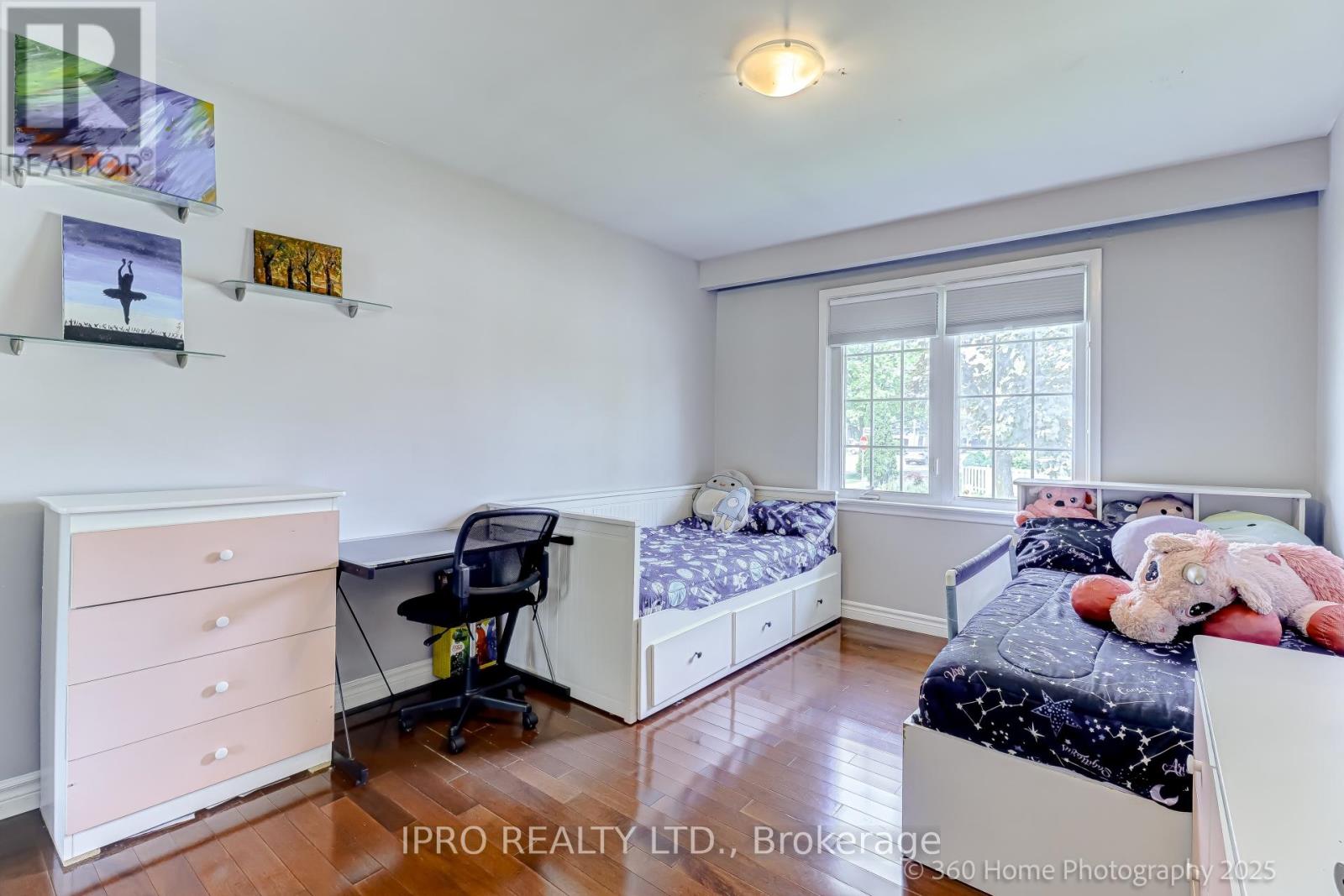 40 Carsbrooke Road, Toronto, Ontario  M9C 3C1 - Photo 13 - W12203789