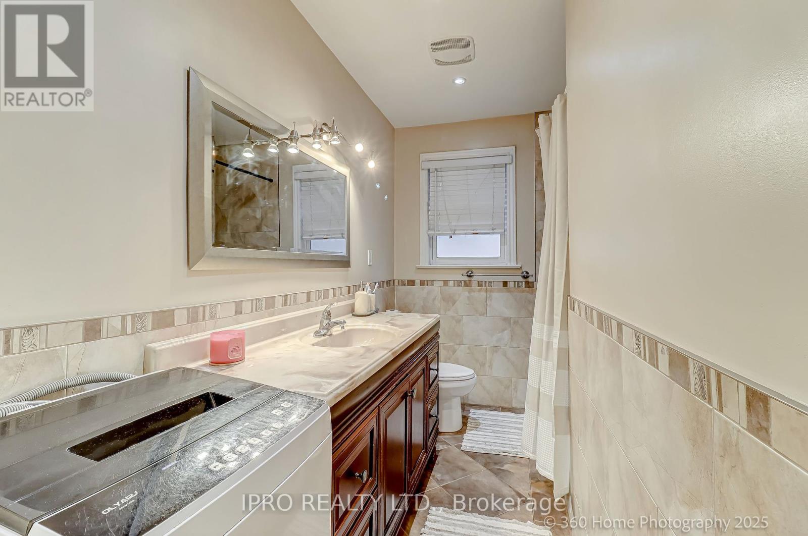 40 Carsbrooke Road, Toronto, Ontario  M9C 3C1 - Photo 14 - W12203789