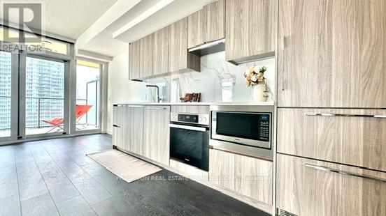 1803 - 3 Concord Cityplace Way, Toronto, Ontario  M5V 0X4 - Photo 4 - C12205342