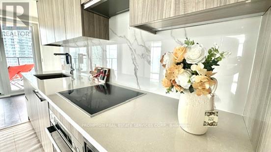 1803 - 3 Concord Cityplace Way, Toronto, Ontario  M5V 0X4 - Photo 5 - C12205342