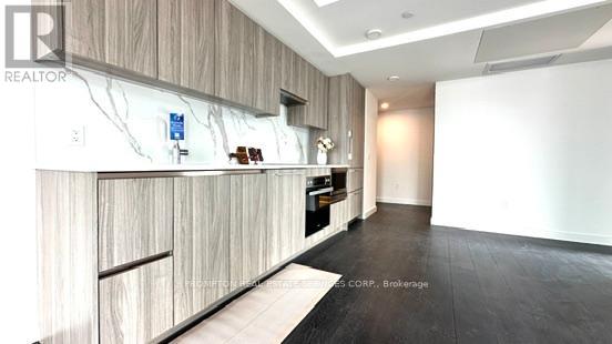 1803 - 3 Concord Cityplace Way, Toronto, Ontario  M5V 0X4 - Photo 6 - C12205342