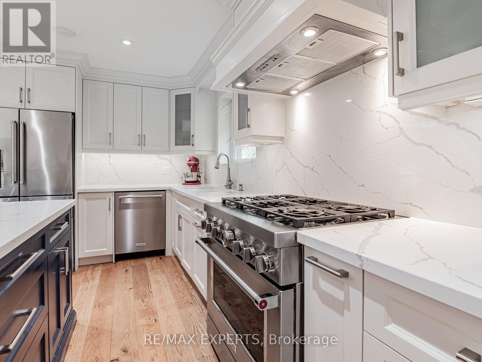 7 Culford Road, Toronto, Ontario  M6M 4J5 - Photo 14 - W12205358
