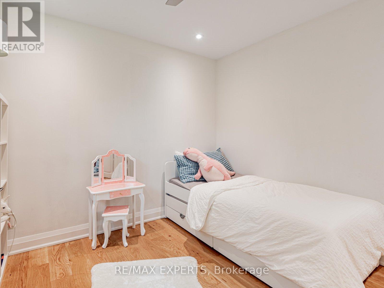 7 Culford Road, Toronto, Ontario  M6M 4J5 - Photo 21 - W12205358