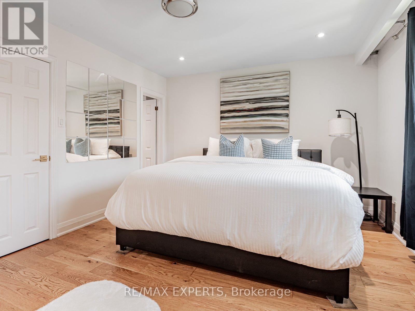 7 Culford Road, Toronto, Ontario  M6M 4J5 - Photo 25 - W12205358