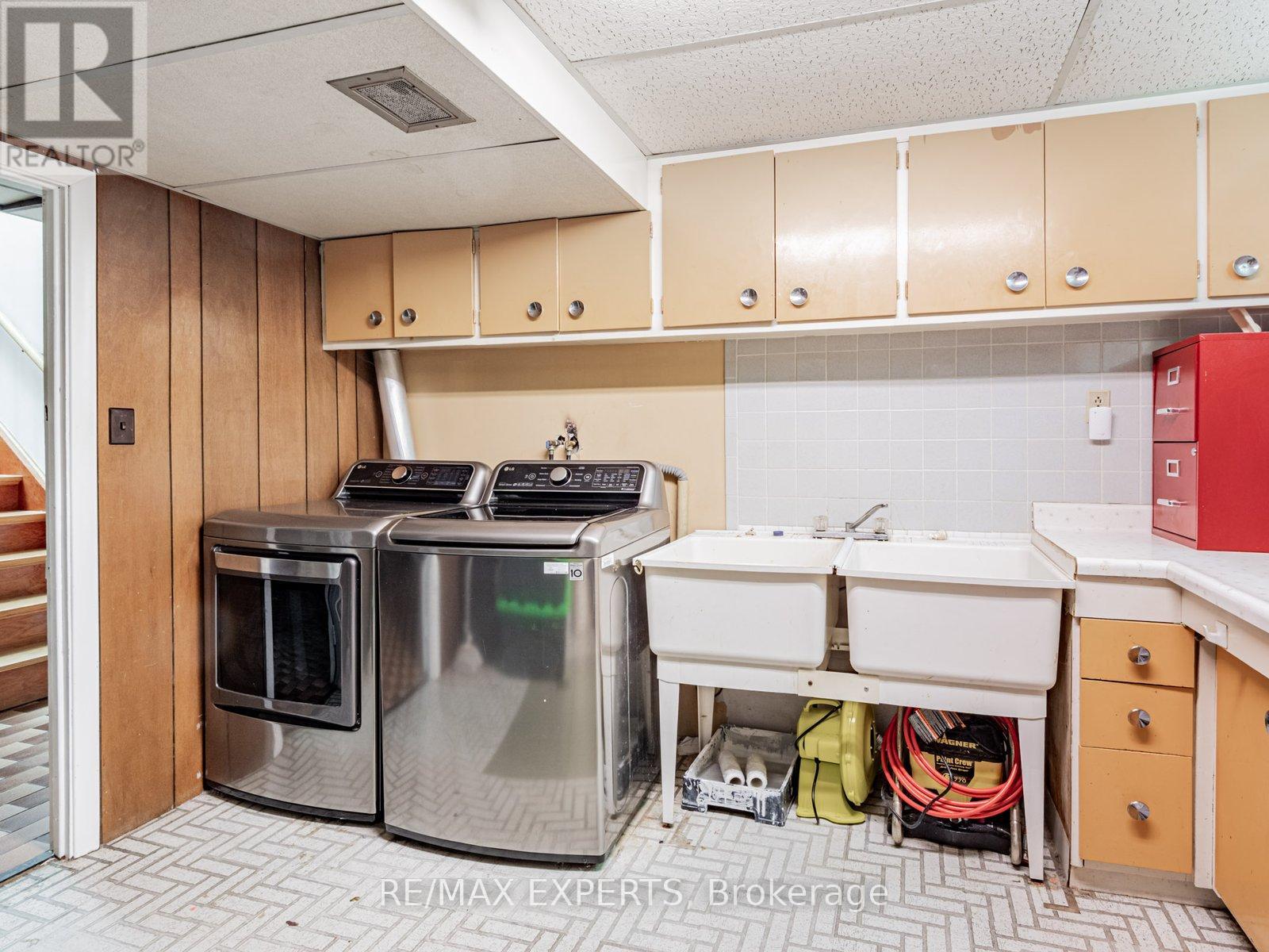 7 Culford Road, Toronto, Ontario  M6M 4J5 - Photo 33 - W12205358